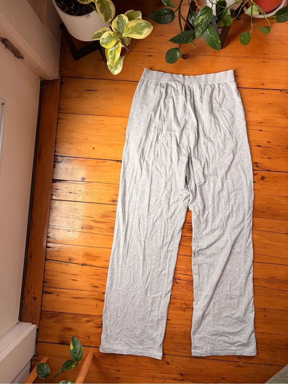 SKIMS Heather Grey Ultra Soft PJ Pant - Picture 3 of 3